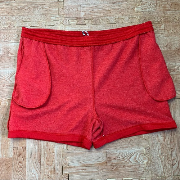 Vintage Wilson Sports Sweat Shorts Red Medium Gym Tennis Made in USA 80s / 90s - Picture 13 of 14